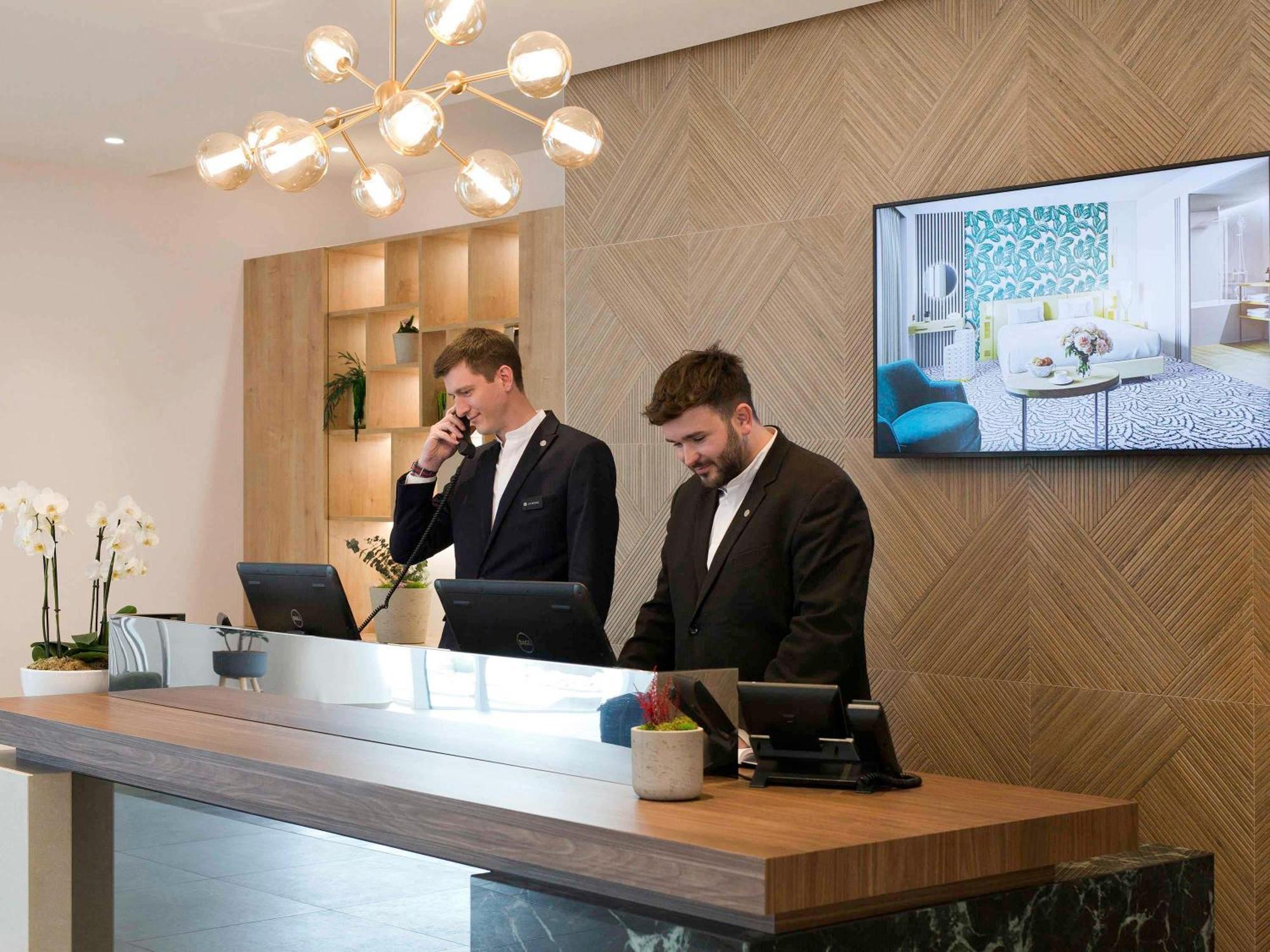 Pullman La Pleiade Montpellier Centre Hotel Екстериор снимка