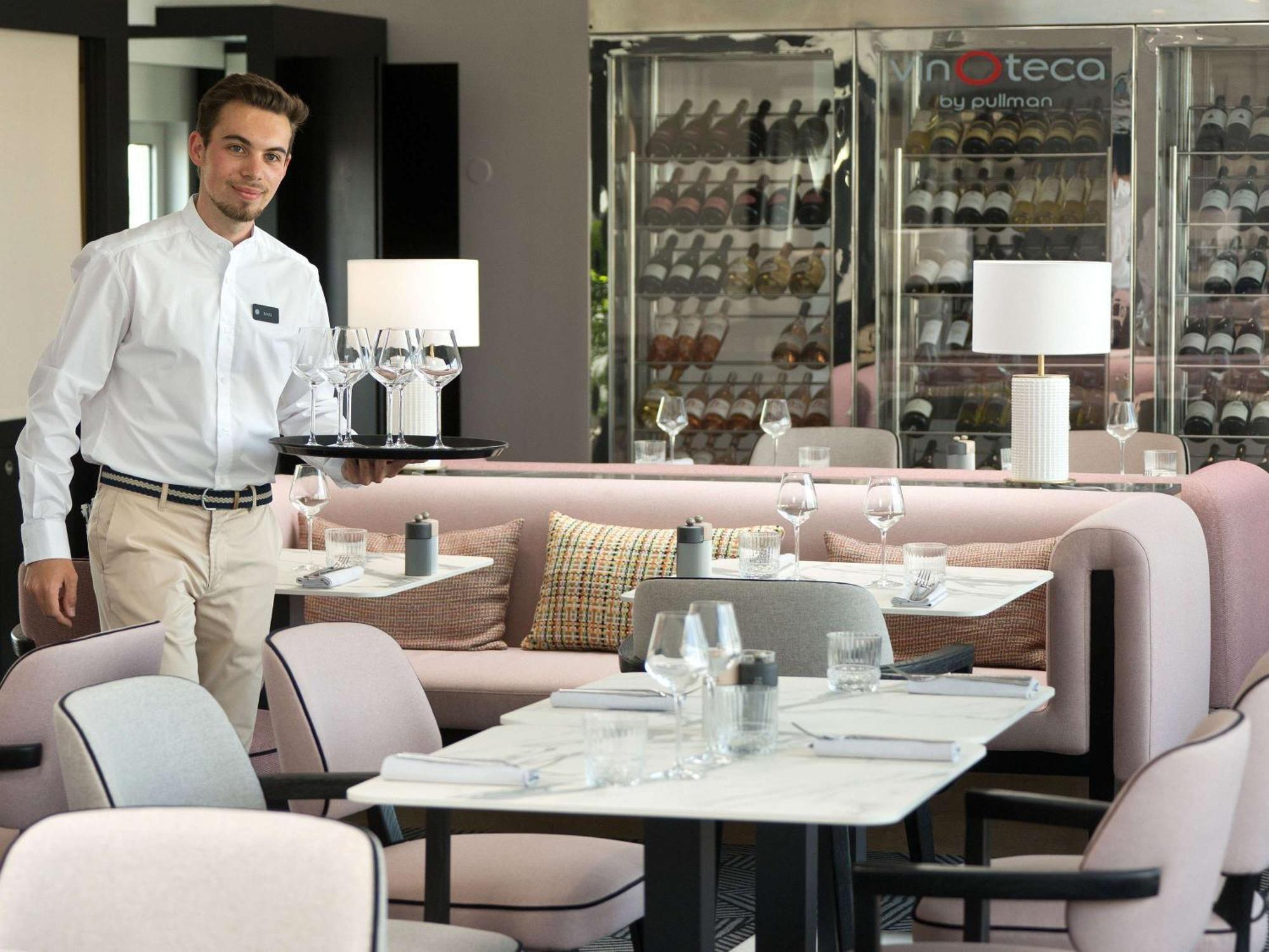 Pullman La Pleiade Montpellier Centre Hotel Екстериор снимка