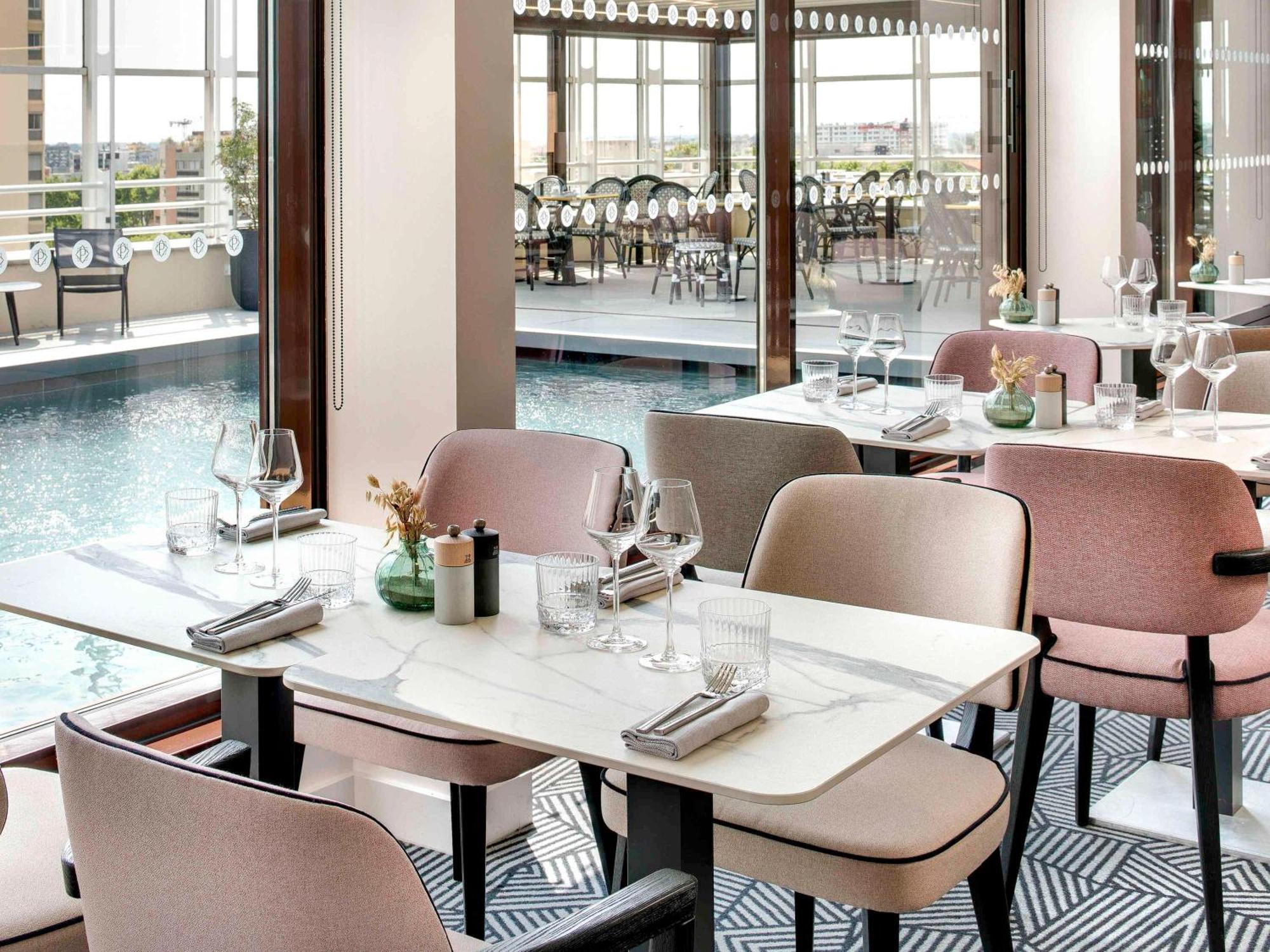 Pullman La Pleiade Montpellier Centre Hotel Екстериор снимка